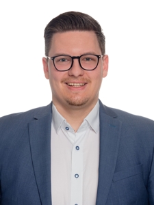 Herr Mike Harbauer 